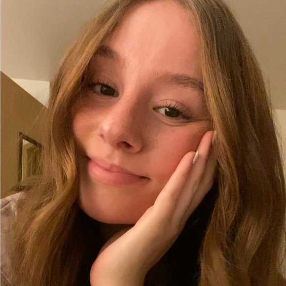 zoeee_neal